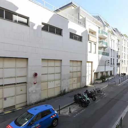 Apartment Bright For 4 With Balcony Paris