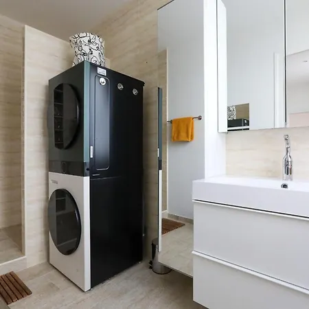Bright For 4 With Balcony Apartment Paris