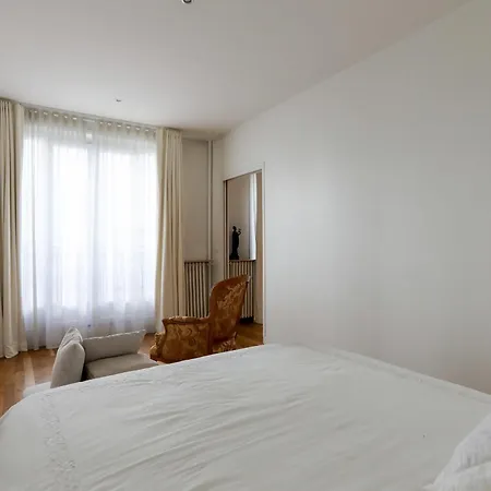 Bright For 4 With Balcony Apartment *